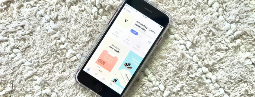 Featured image for the post, "App Review: Vocabulary - Learn Words Daily"