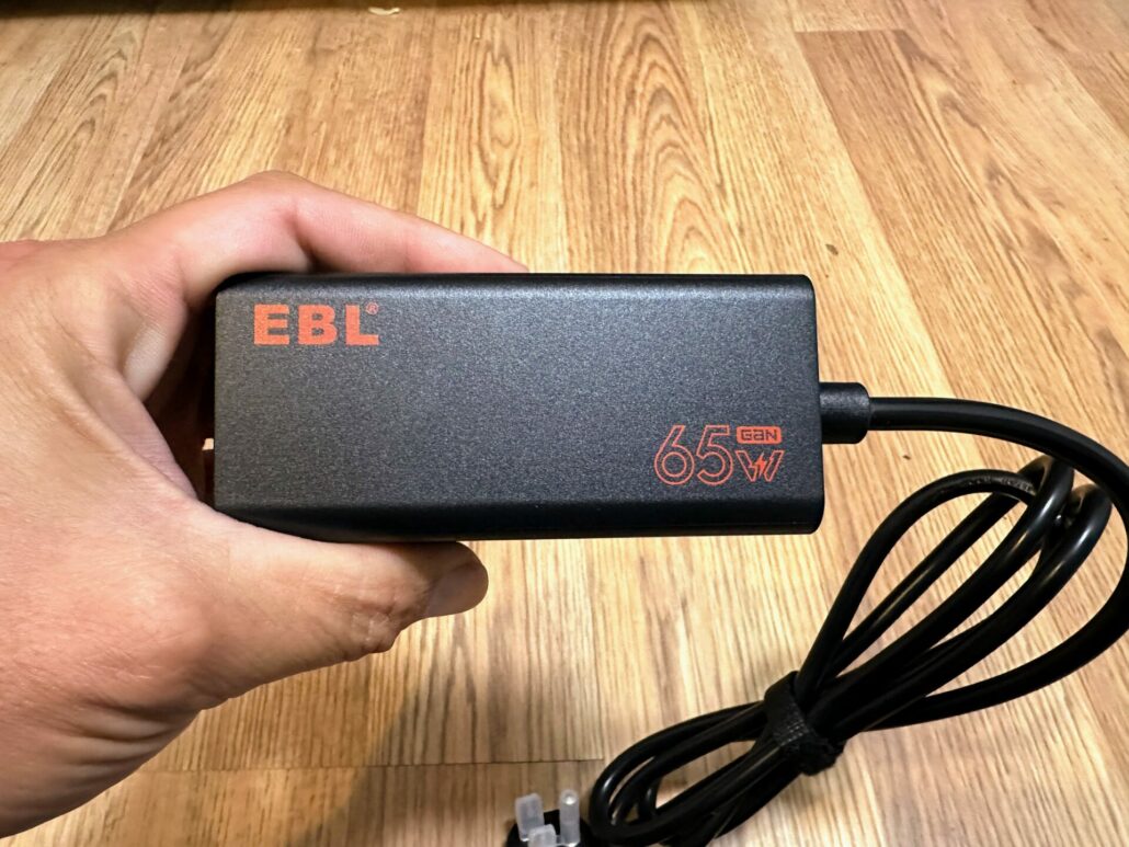 EBL 6-in-1 Desktop Charger Design