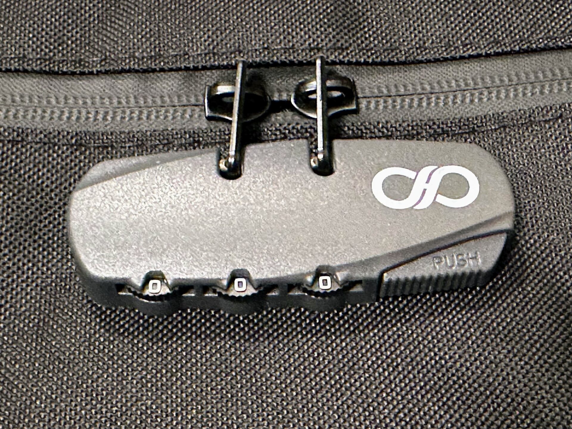 Helmet Head SmellProof Bag Review Lookin' Good and Smellin' Good! Tony Reviews Things