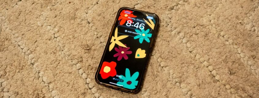 iOS 17.3 Unity Bloom Wallpaper