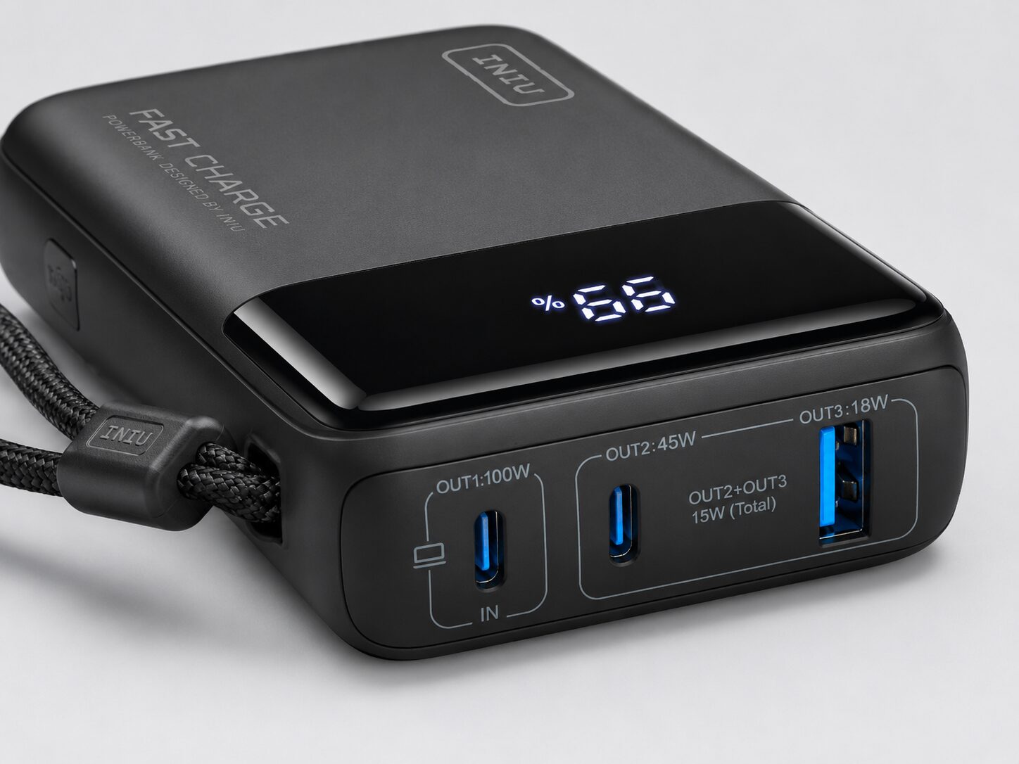 INIU Cougar P63 ports and live wattage display